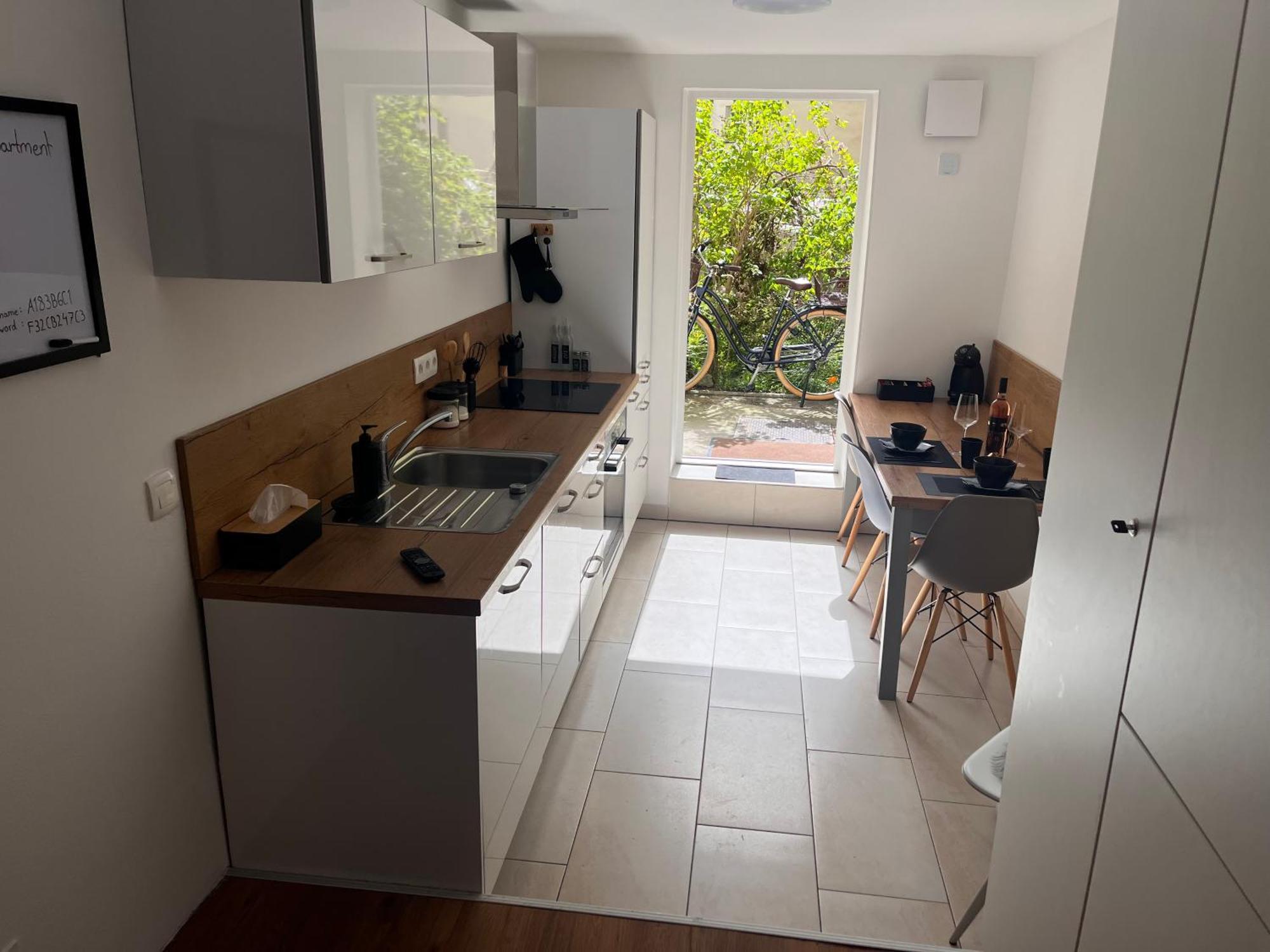 Lilan Apartment Марибор Экстерьер фото